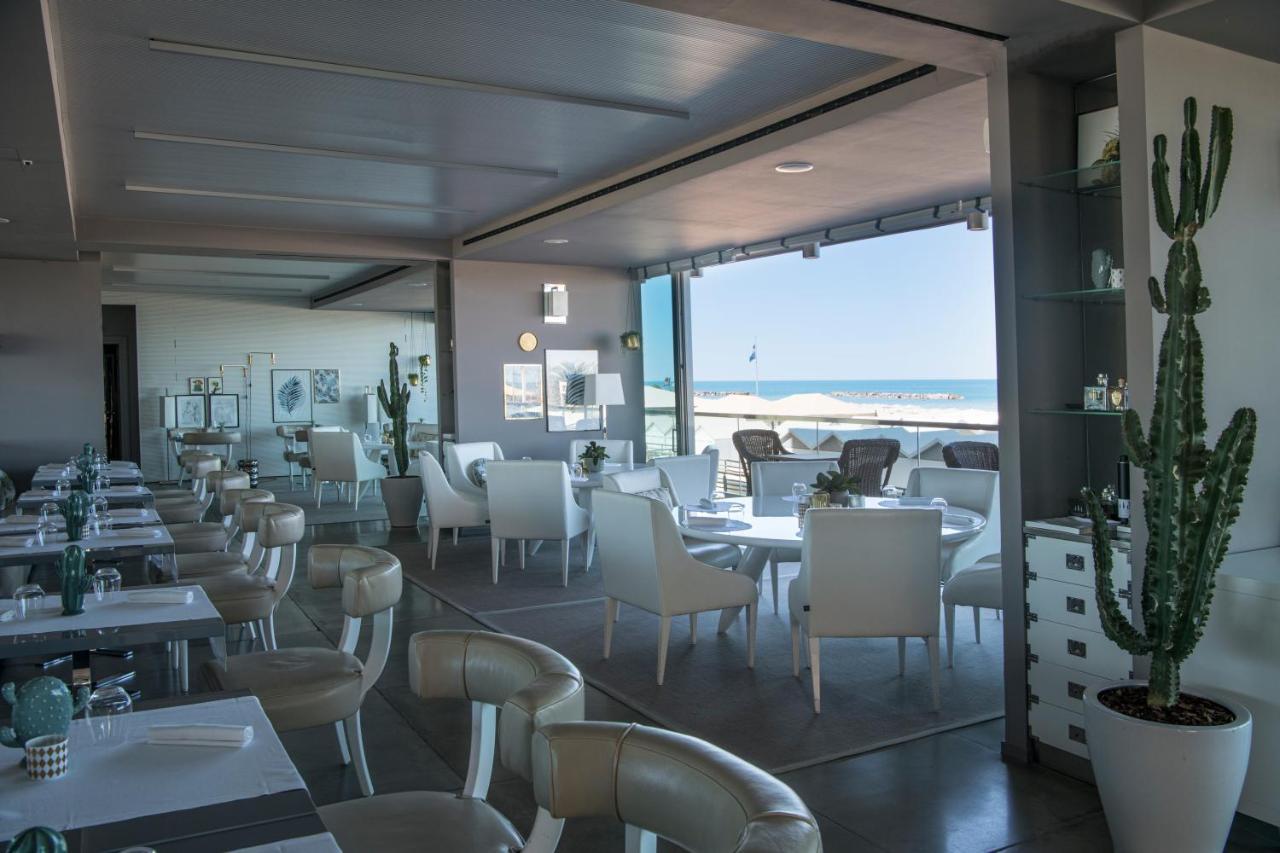 Excelsior Hotel, Spa & Lido Pesaro Exterior photo