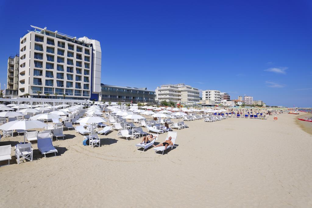 Excelsior Hotel, Spa & Lido Pesaro Exterior photo